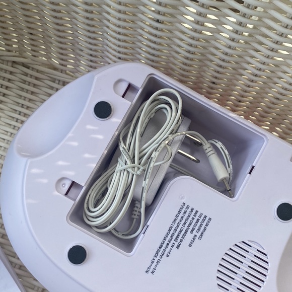 Revlon complete manicure kit with nail dryer - pink - Picture 12 of 13